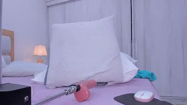 Snapshot of paola_rodriguez chatting on 01.31.25 paola rodriguez online show from 01.31.25