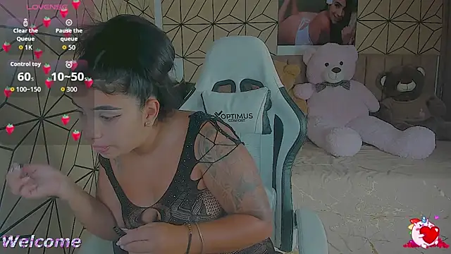 vane lopez  online show from 10.15.25