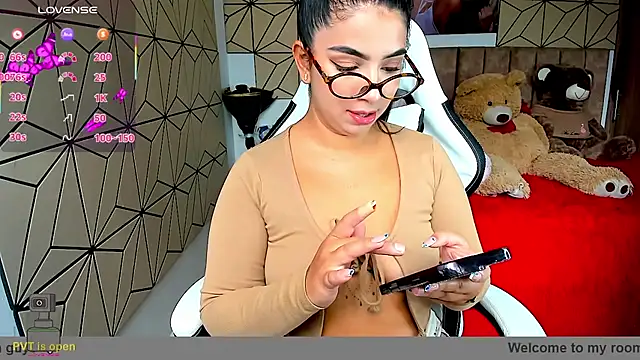 vane lopez  online show from 11.19.25