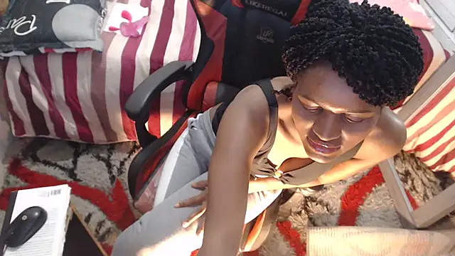 Snapshot of sexyjustin202 chatting on 01.08.25 sexyjustin202 online show from 01.08.25