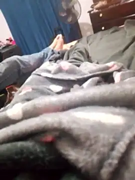 Mamilinda18 online show from 11.25.25