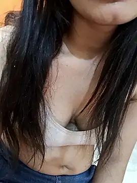 CuteSarikaLIVE online show from 02.18.26