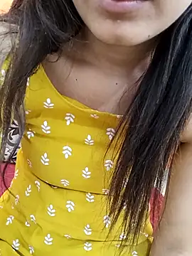 Snapshot of CuteSarikaLIVE chatting on 04.10.26 CuteSarikaLIVE online show from 04.10.26