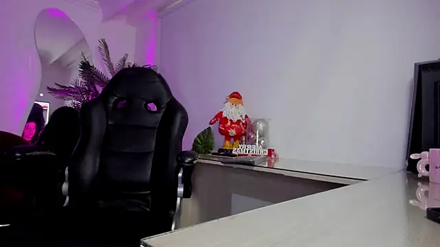 Meghan320 online show from 12.02.25