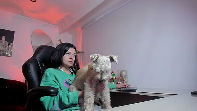 Meghan320 online show from 12.14.25