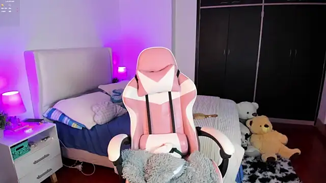 Ainhoads online show from 03.31.26