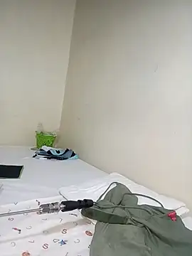 Snapshot of Ranny18l chatting on 10.31.25 Ranny18l online show from 10.31.25