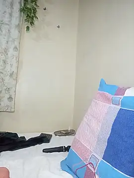 Snapshot of Ranny18l chatting on 11.02.25 Ranny18l online show from 11.02.25