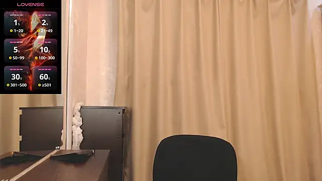 Snapshot of AlinaBoobs55 chatting on 11.23.25 AlinaBoobs55 online show from 11.23.25