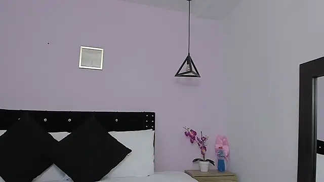 CeliWoods online show from 01.29.25