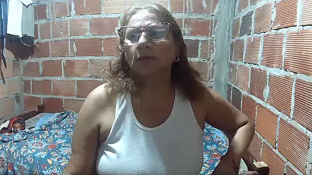 charrysexy1 online show from 09.22.25