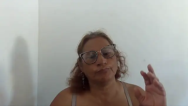 charrysexy1 online show from 10.18.25