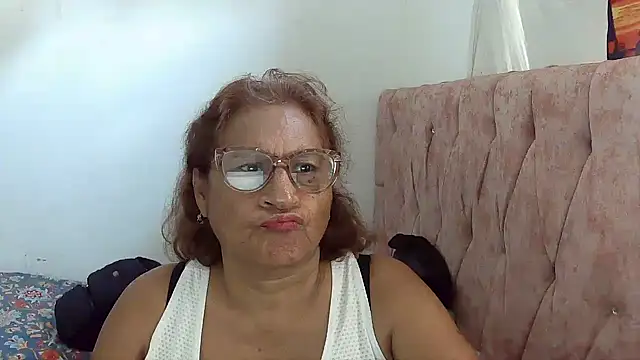 charrysexy1 online show from 02.12.26