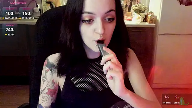 Snapshot of spticc chatting on 01.05.25 spticc online show from 01.05.25