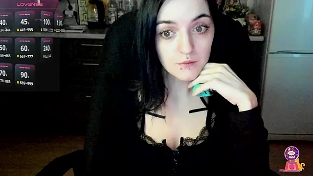 Snapshot of spticc chatting on 01.22.25 spticc online show from 01.22.25