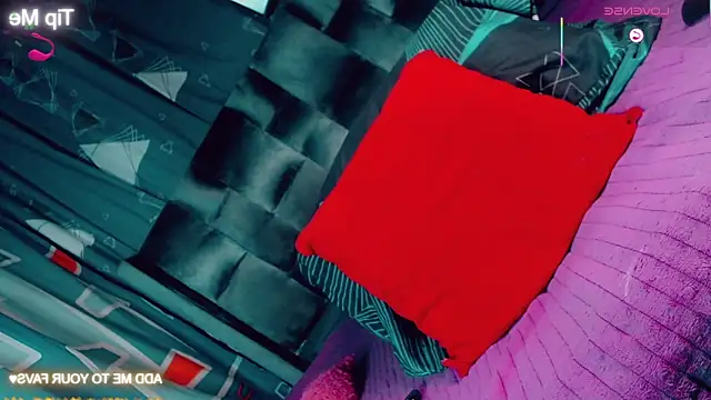 Snapshot of CharlotteBigCock chatting on 02.06.26 CharlotteBigCock online show from 02.06.26