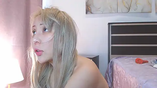 Yulianna Smith online show from 12.28.24