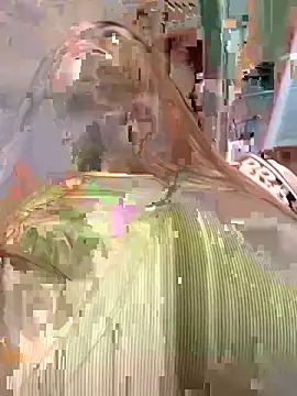 Snapshot of Reggie-Liam chatting on 03.10.25 Reggie-Liam online show from 03.10.25