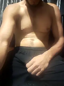 Snapshot of apolodiosgriego chatting on 10.10.25 apolodiosgriego online show from 10.10.25