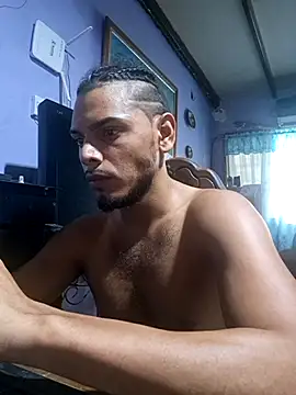 Snapshot of apolodiosgriego chatting on 10.13.25 apolodiosgriego online show from 10.13.25