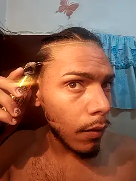 Snapshot of apolodiosgriego chatting on 11.26.25 apolodiosgriego online show from 11.26.25