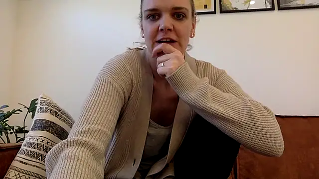 Suesse Schnitte online show from 02.14.25