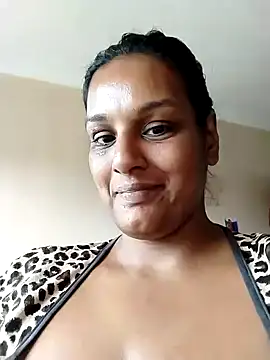 Snapshot of NWC4LYF chatting on 11.05.25 NWC4LYF online show from 11.05.25