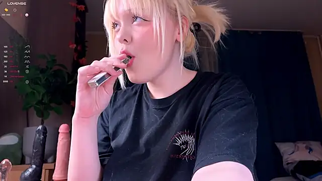 LisaLaas online show from 12.13.25