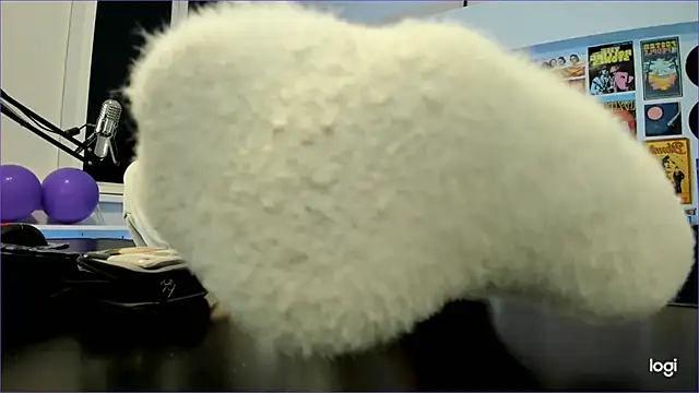 MistyBarnes online show from 12.02.24