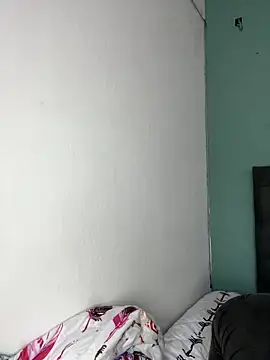 Snapshot of Miley_and_Vash chatting on 12.28.24 Miley and Vash online show from 12.28.24