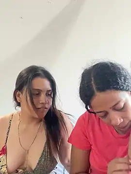 Snapshot of Miley_and_Vash chatting on 01.20.25 Miley and Vash online show from 01.20.25