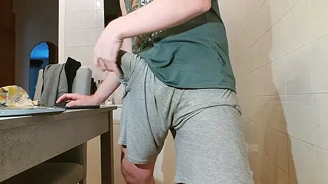 Snapshot of asa92921 chatting on 12.22.24 asa92921 online show from 12.22.24