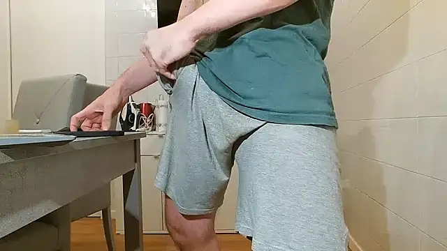 Snapshot of asa92921 chatting on 09.15.25 asa92921 online show from 09.15.25