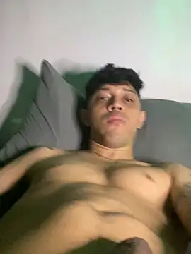 Snapshot of tonysexyboy chatting on 12.17.24 tonysexyboy online show from 12.17.24