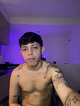 Snapshot of tonysexyboy chatting on 03.17.26 tonysexyboy online show from 03.17.26