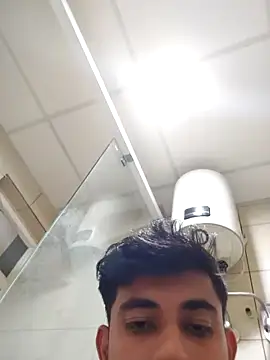 Snapshot of bigdickfuckuu chatting on 09.29.25 bigdickfuckuu online show from 09.29.25