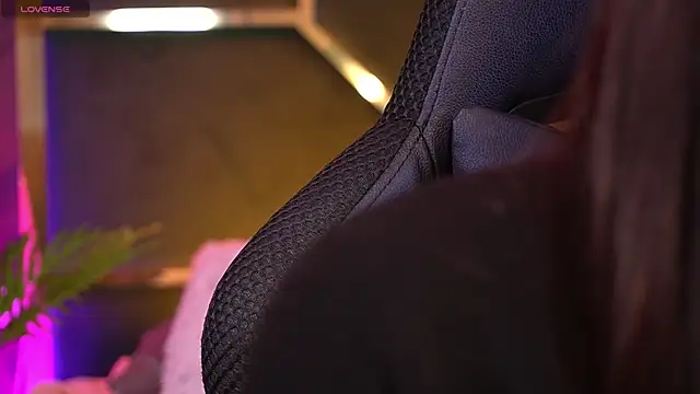 LittleeCutee online show from 10.25.25