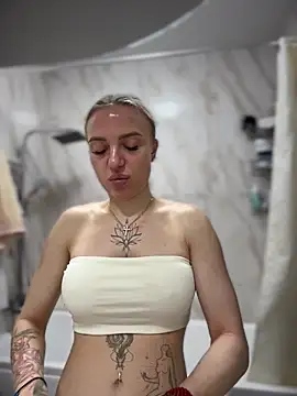 Snapshot of pinkstar_ chatting on 01.18.26 pinkstar online show from 01.18.26