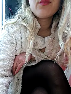 dolcehelena993 online show from 02.24.26