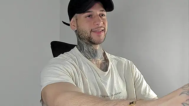  jamesleandros1 online show from 09.27.25