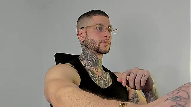  jamesleandros1 online show from 09.30.25