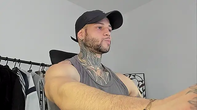  jamesleandros1 online show from 10.10.25