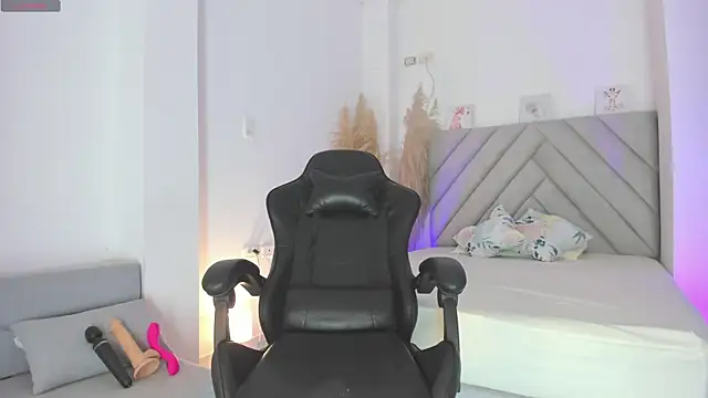 perlacobre999 online show from 02.14.25