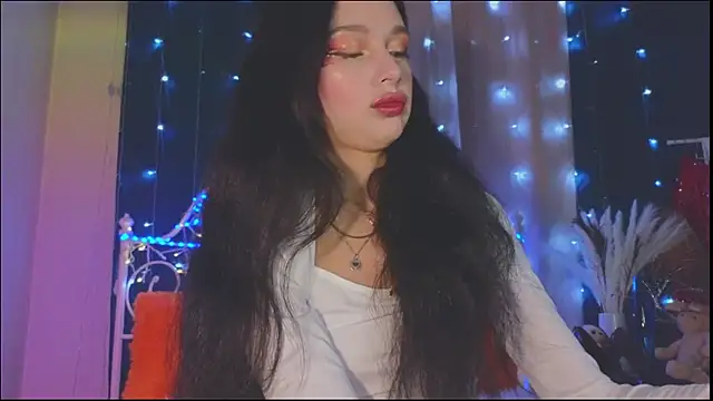 Snapshot of Funny_Bunny chatting on 02.15.25 Funny Bunny online show from 02.15.25