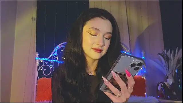 Snapshot of Funny_Bunny chatting on 02.18.25 Funny Bunny online show from 02.18.25