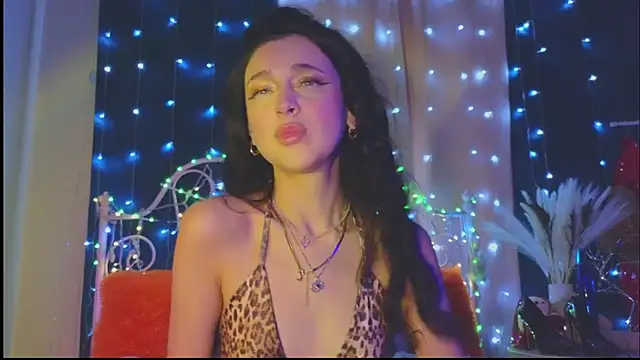 Snapshot of Funny_Bunny chatting on 02.27.25 Funny Bunny online show from 02.27.25