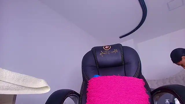 naomi kyse online show from 03.06.26