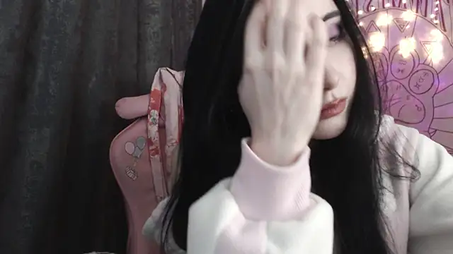 Holy420lolii online show from 12.13.24