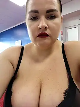 GeorgiaLerox online show from 02.04.25