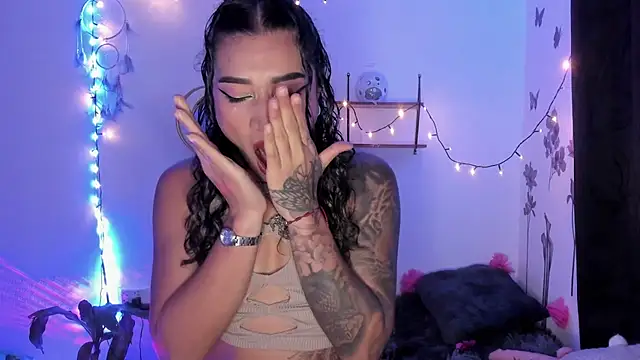 Eva Lee  online show from 03.14.25